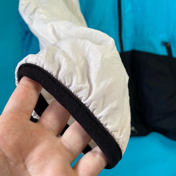 Vintage Olympic Windbreaker - Picture 7 of 9